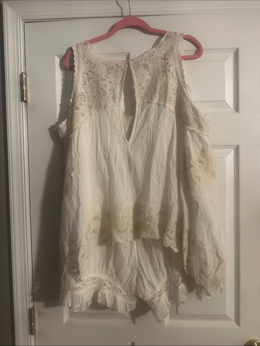 NWT Free People bloomsie Embroidered romper - Picture 9 of 10